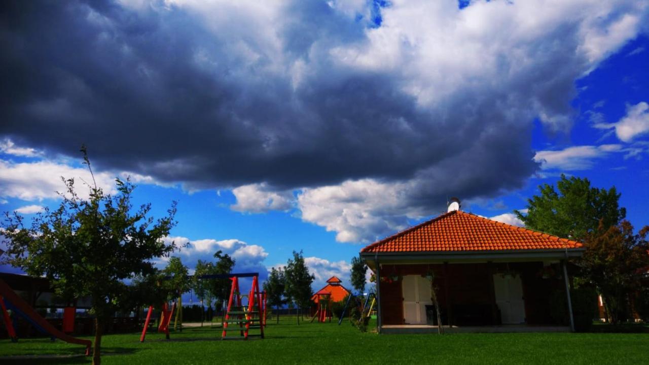 Villa Krasograd Pisarovina Exterior foto